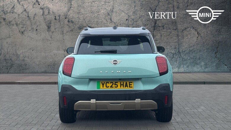 MINI Aceman 135kW E Classic 43kWh 5dr Auto Electric Hatchback